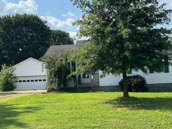 480 Martha Ln
