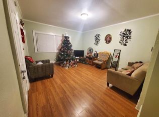 2132 S 15th Pl, Milwaukee, WI 53215