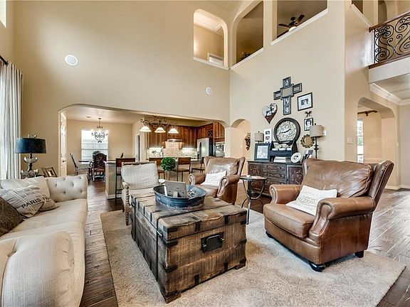 4th image of 611 Walnut Bend Dr