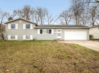 1518 Hass Dr, South Bend, IN 46635