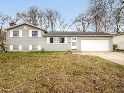 1518 Hass Dr, South Bend, IN, 46635