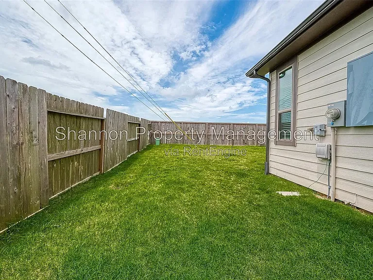 2559 Terrace Point Dr — Photo 43