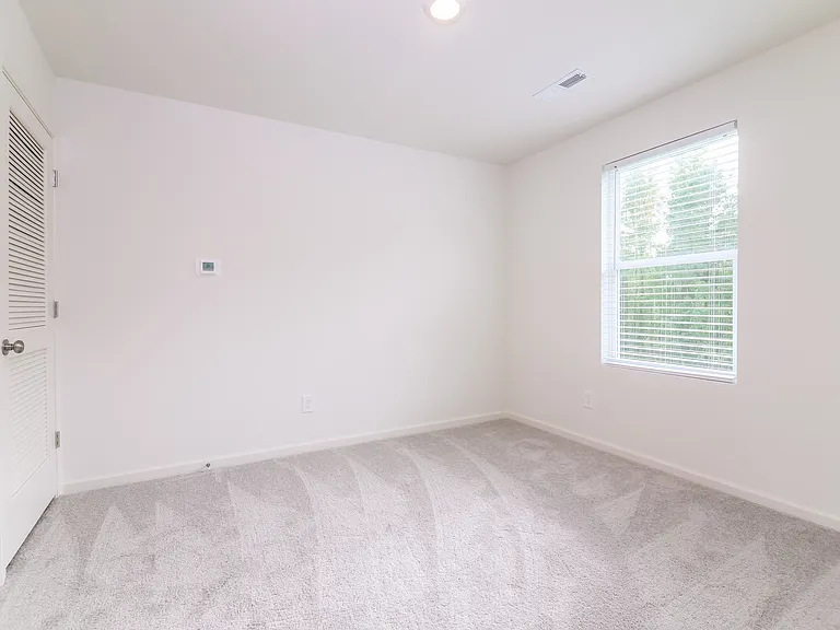 2205 Samuel Ln — Photo 13