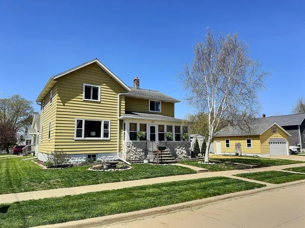 1857 Minnesota St, Oshkosh, WI 54902