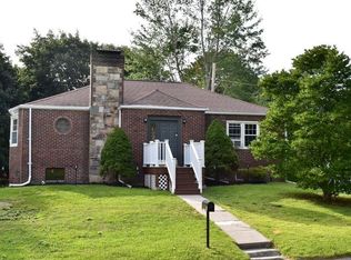 1 Dalessandro Ave, Dudley, MA 01571