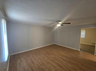 2204 Virginia Dr APT B, North Little Rock, AR 72118