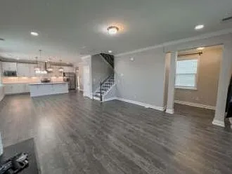 163 Yorkshire Dr — Photo 6