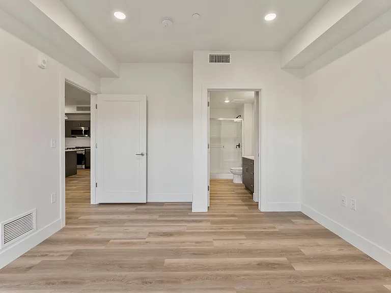 Brand New Modern Apartments at Ascesa — Photo 45