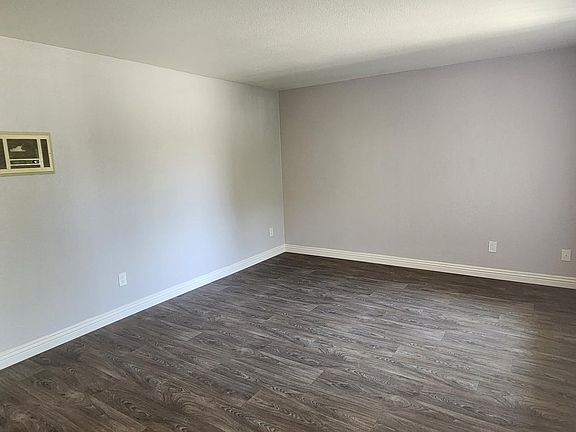 2nd image of 548 4th Ave APT A