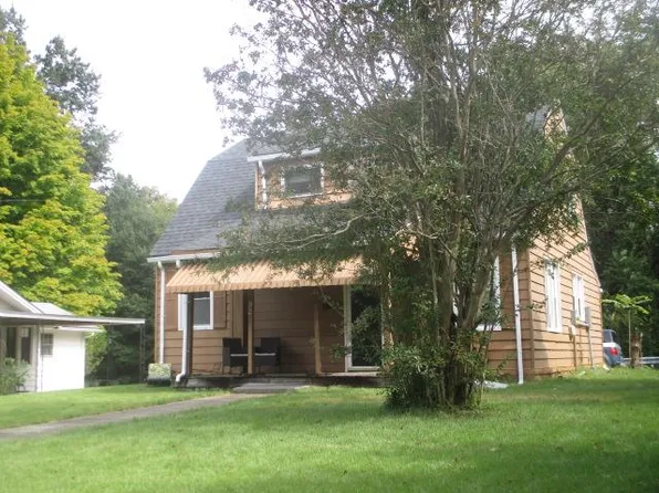 92 Bishop Ave, Danville, VA 24541