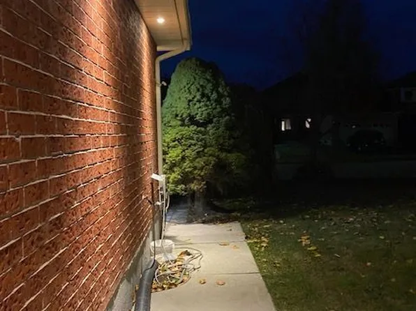273 Richardson St #Basement, Pickering, ON L1V 6B6
