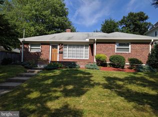 7709 Newmarket Dr, Bethesda, MD 20817