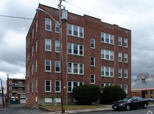 4 Locust St #3-L, Holyoke, MA 01040