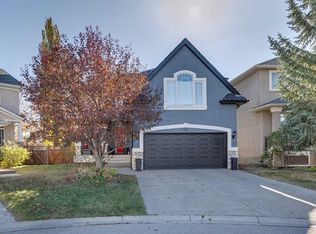 810 N Wentworth Pl SW, Calgary, AB T3H 4P1