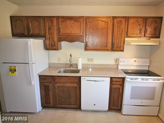 ALL NEW GE APPLIANCES, 5 Burners on new range!