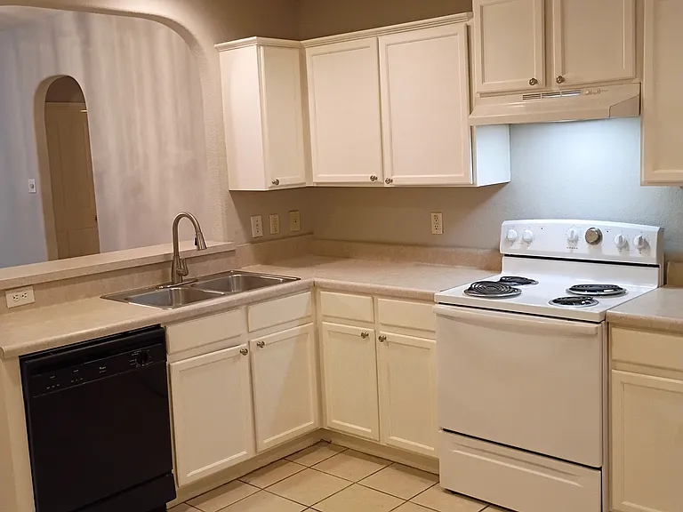 7607 Braun Cir — Photo 8