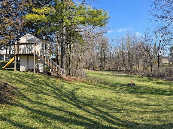 3rd image of N3432 Beach ROAD