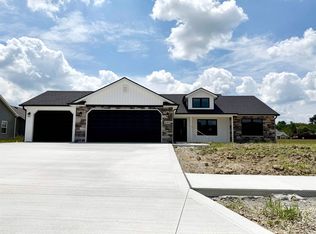 2403 Chandler Way, Auburn, IN