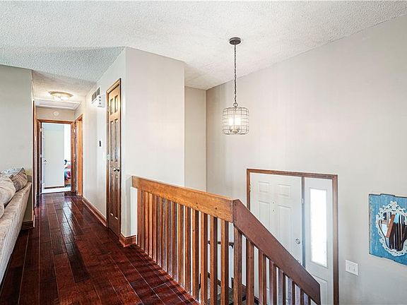 4th image of 3906 E Haverill Dr