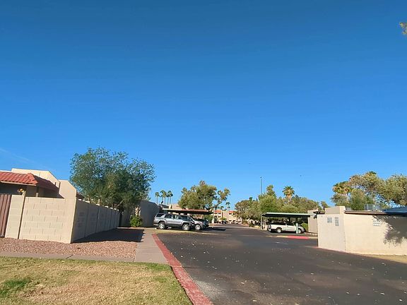 5th image of 555 N May APT 7