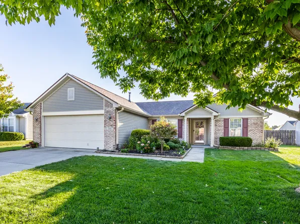 13293 Westwood Ln, Fishers, IN 46038