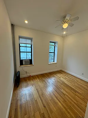 Rented by KNOCKKNOCK LLC | media 6