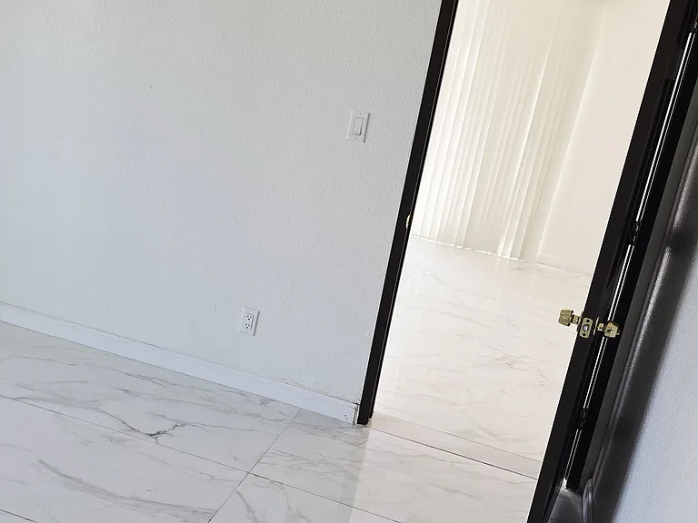 2230 E Ocean Blvd #19 — Photo 32