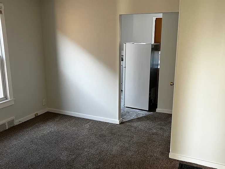 19 E James St #3 — Photo 10