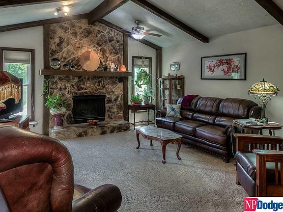 5th image of 3724 Lawnwood Dr