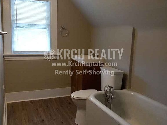5th image of 1659 W Bancroft St #4360