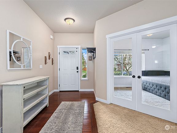 2nd image of 8335 54th Avenue SE