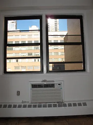 Rented by Metropolis Real Estate of Manhattan | media 16