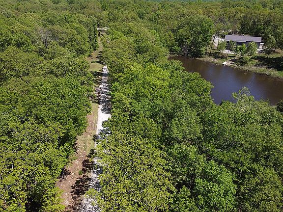 2nd image of 773 SE 1211th Rd