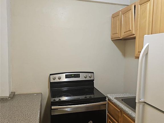 3rd image of 1132 E Susquehanna St