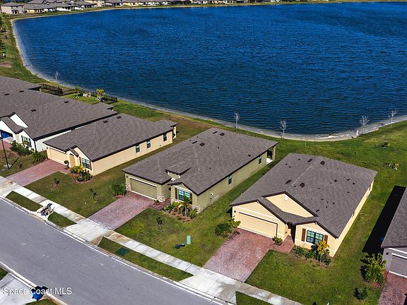 3rd image of 3629 Foggy Mist Rd SE