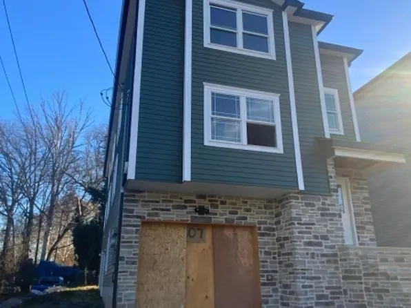 307 Chilton St, Elizabeth City, NJ 07208