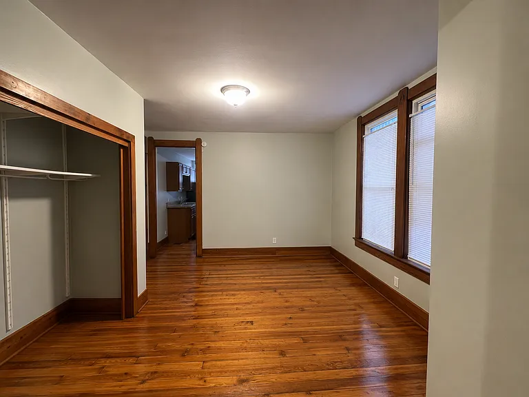 320 Alabama St — Photo 32