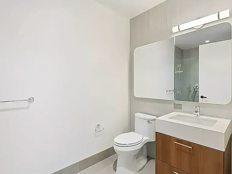 92-27 160th St #2206 — Photo 12