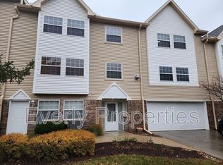367 Kristin Ct E, Brookfield, WI 53045