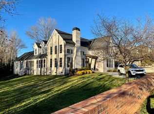 1 Breeds Hill Way, Greer, SC 29650