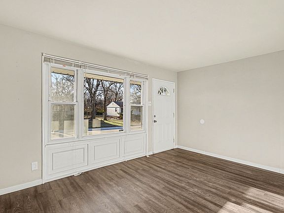 3rd image of 1711 Nemnich Ave