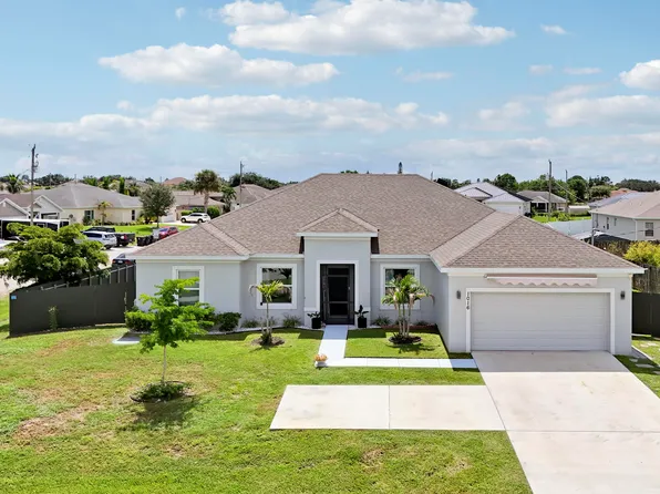 1016 SW Paar Drive, Port St Lucie, FL 34953