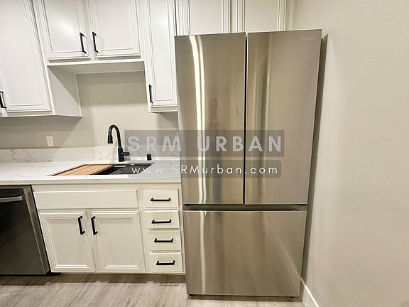 4th image of 4102 Marlborough Ave APT 104