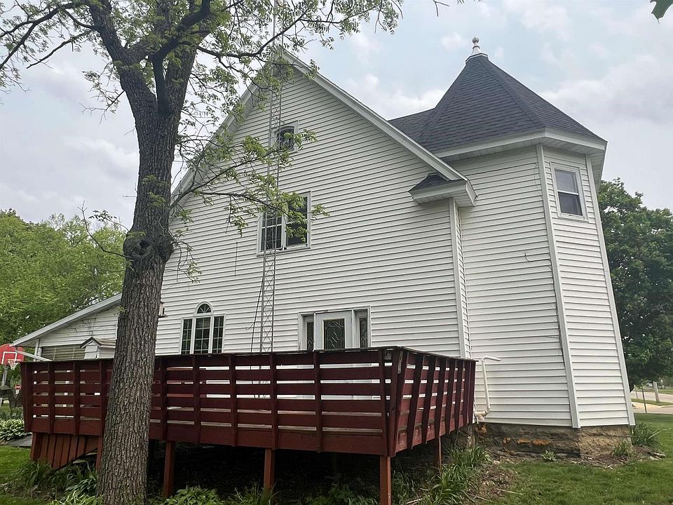 101 West St, Blue River, WI 53518 MLS 1956160 Zillow