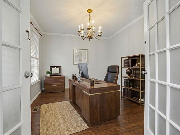 5th image of 520 Flagstone Way