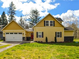 547 Toutle River Rd, Castle Rock, WA 98611