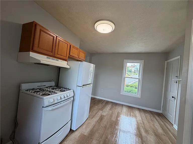 435 Kismet St #2 — Photo 3