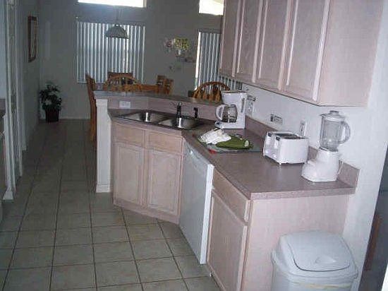 TM4P336TC-kitchen