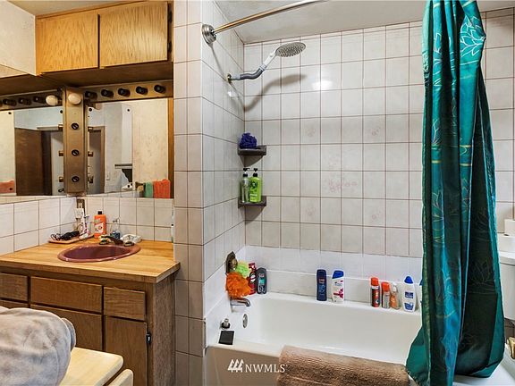 Downstairs bathroom