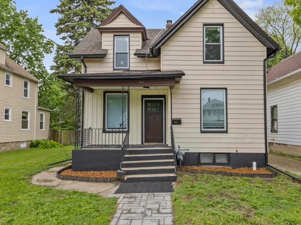 1807 7th St, Rockford, IL 61104